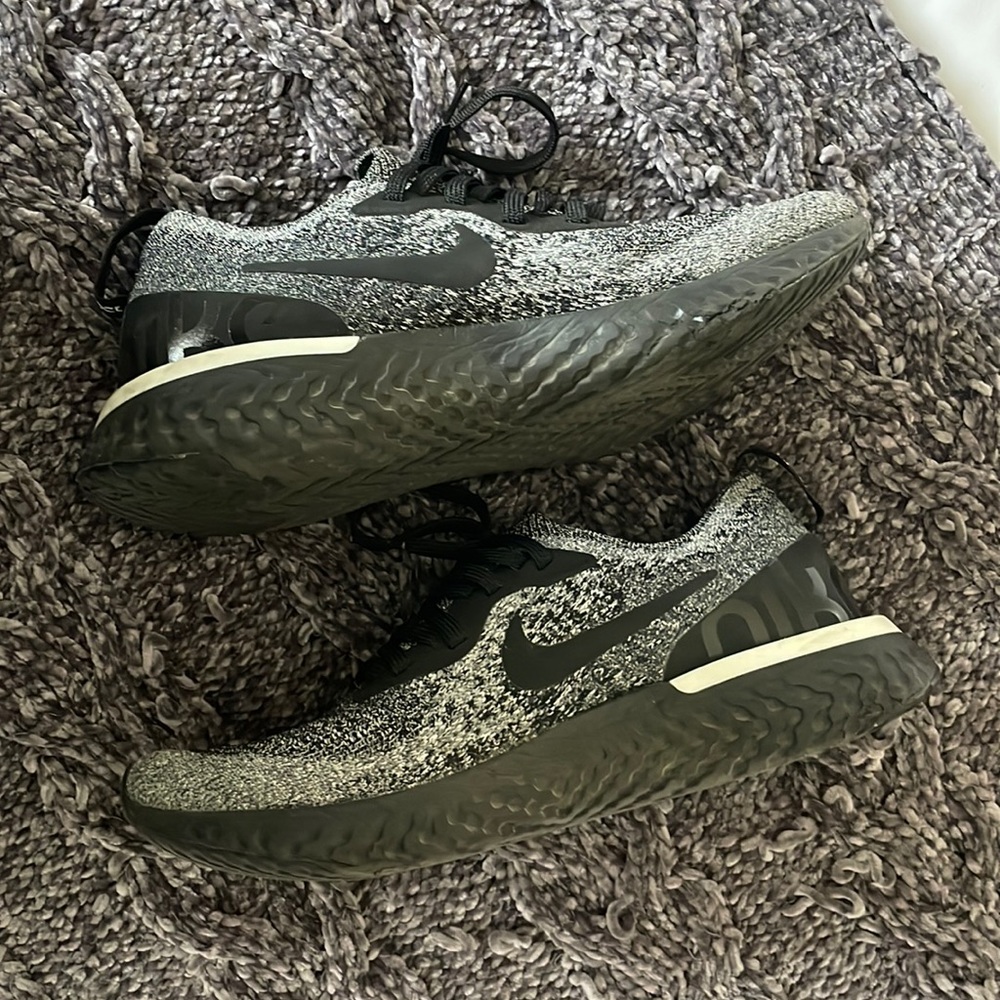 Women’s Nike epic react flyknit